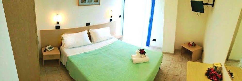 Hotel Atlantic เซนีกัลเลีย ภายนอก รูปภาพ